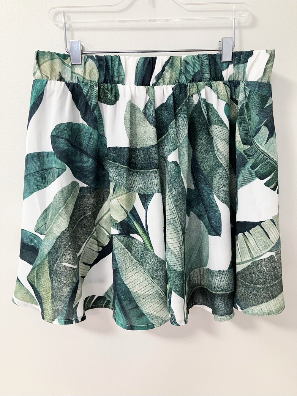 Show Me Your Mumu | Green Carlos Palm Shorts M Boho Lightweight Tropical - Picture 2 of 6